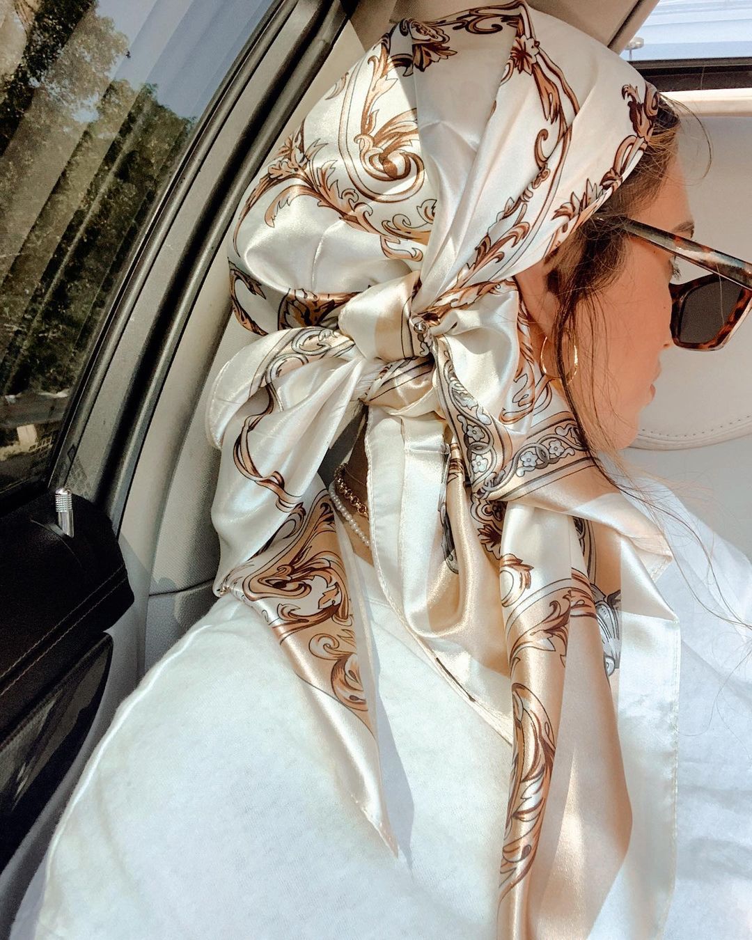 Lenço quadrado de cetim femini - Silk Scarf Square avaliação e preço